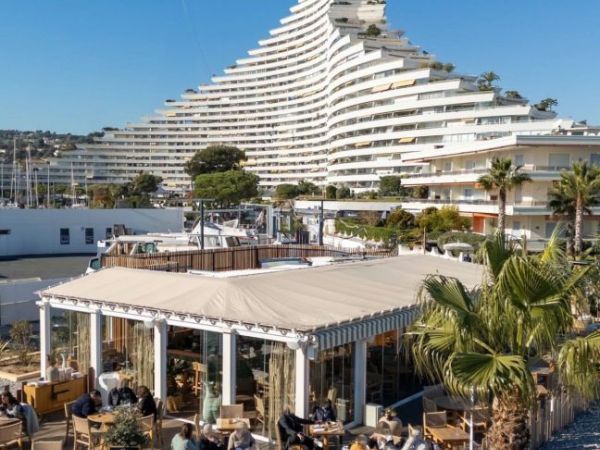 Mia Beach Restaurant - Port de Marina Baie des Anges - Villeneuve-Loubet
